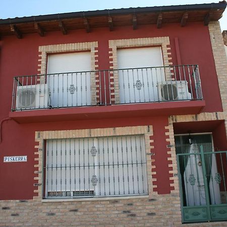 Vivienda Turistica Rural Piskerra Lägenhet Carcastillo Rum bild